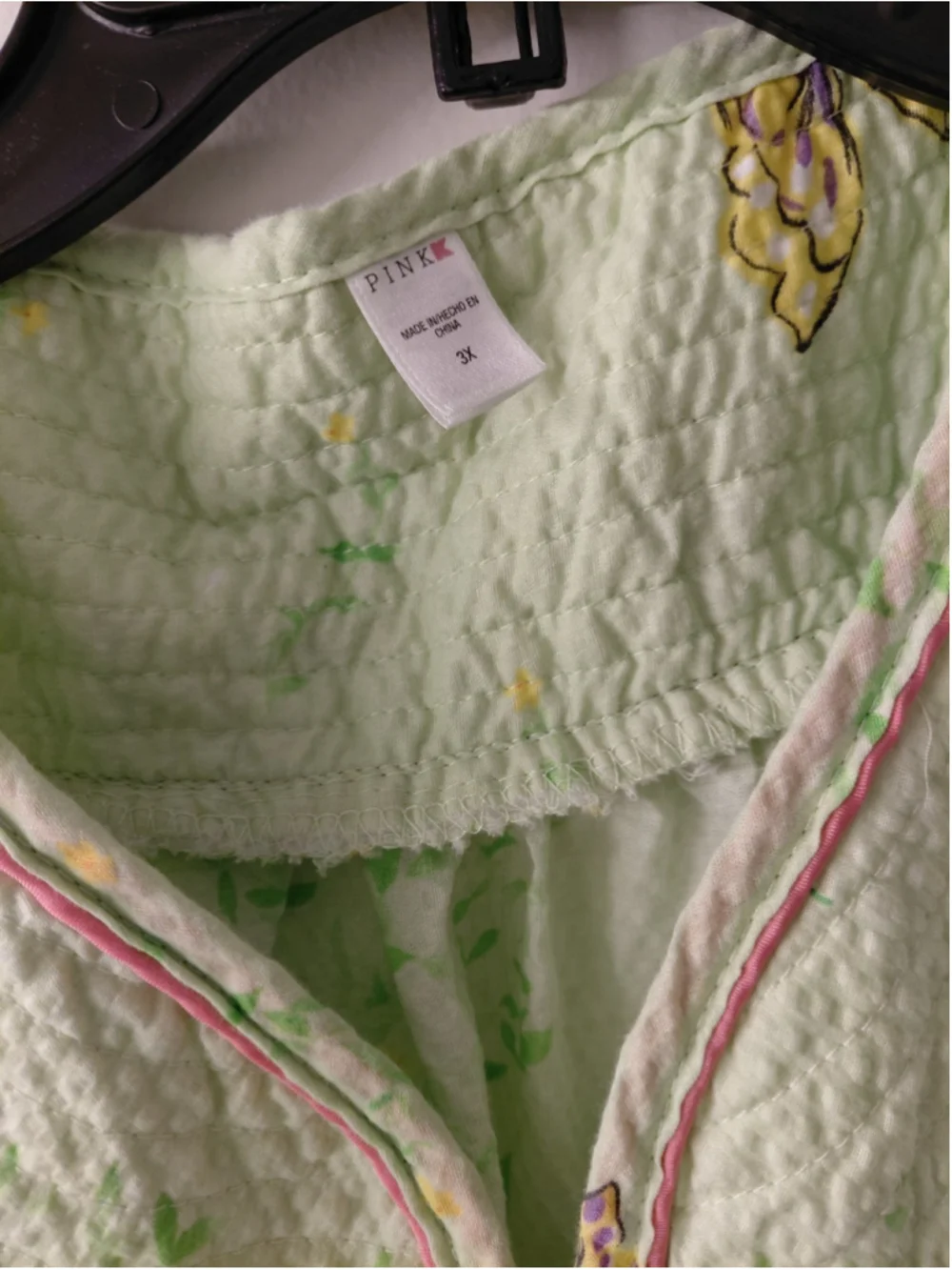 Vintage KMart PINK Butterfly Floral Pearl Snap Pocketed MuMu Medium Housecoat - Picture 2 of 3